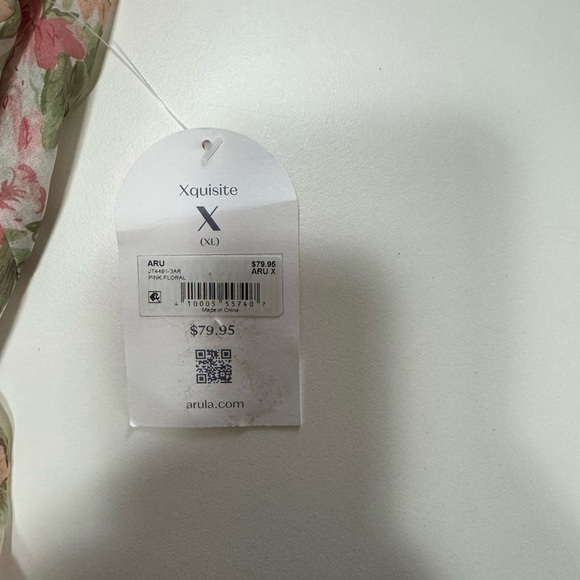 NWT Arula Crop Puff Sleeve Floral Top - Picture 3 of 6